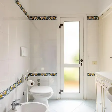 בית נופש Spaziosa Casa Con Giardino E Dependance וירג'יו