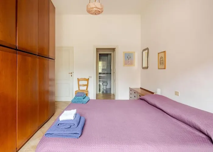 Spaziosa Casa Con Giardino E Dependance * В'яреджо